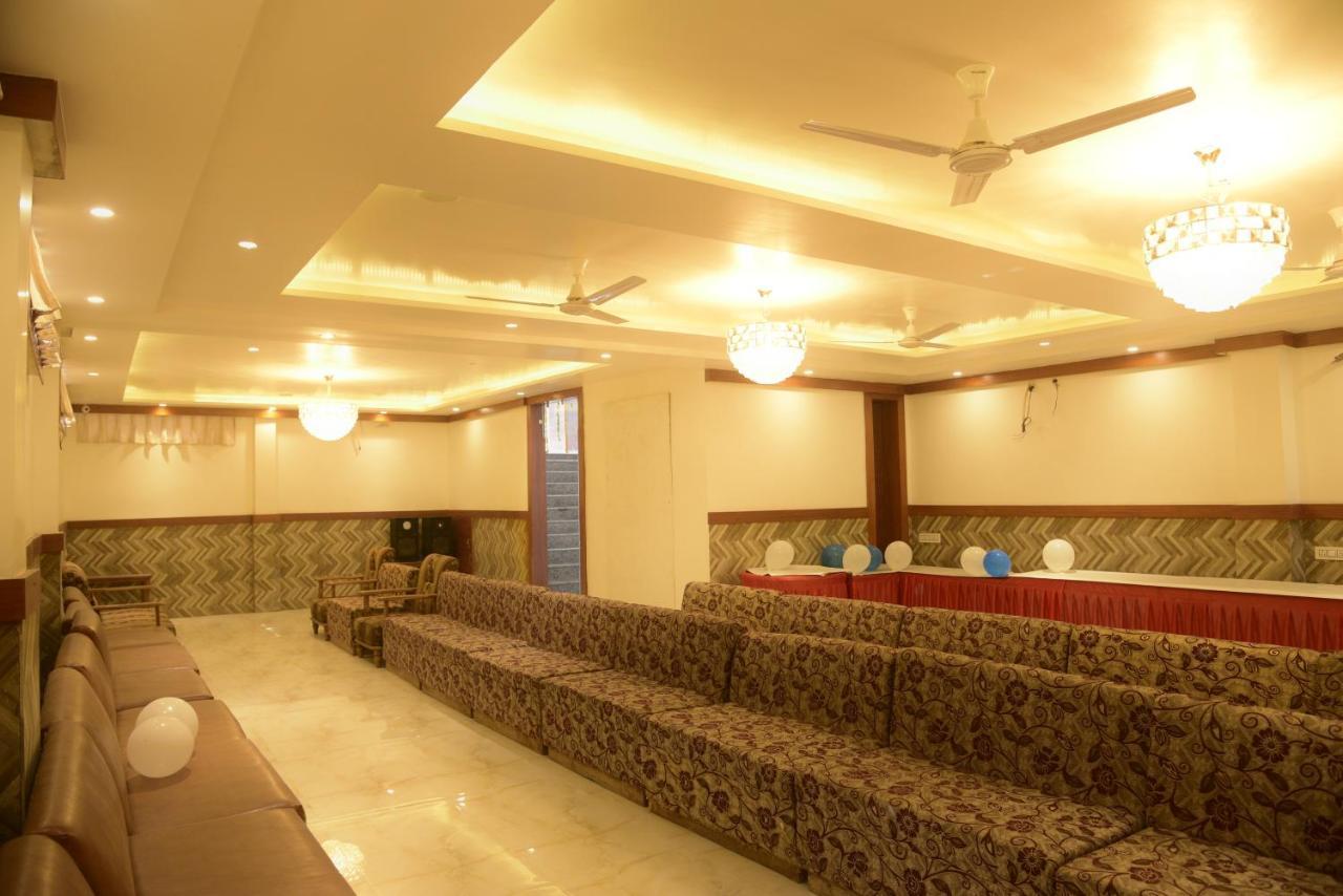 Hotel Le Cypress 巴雷利 外观 照片